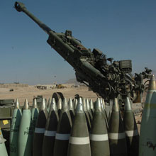 L'obusier M777 a une portée de tir maximale de 30 kilomètres.