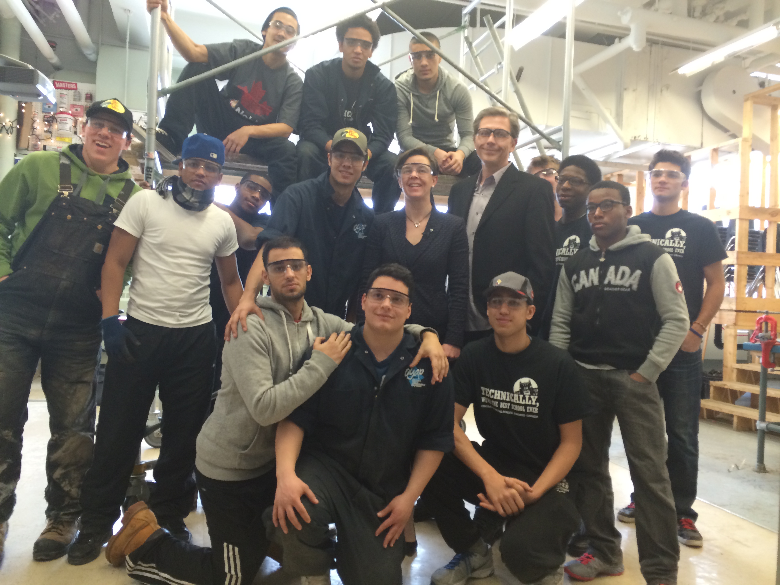 Minister Leitch with students from the electrical class.  