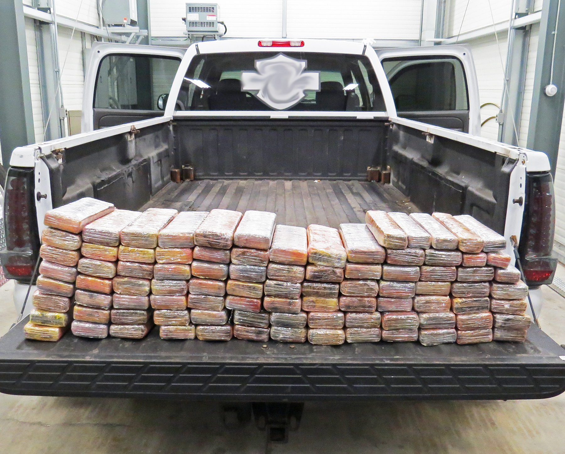 123 kg of cocaine seized at Blue Water Bridge