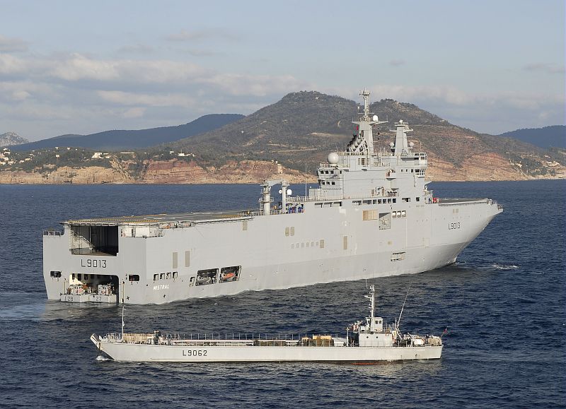 Bâtiments de projection et de commandement (BPC) Mistral