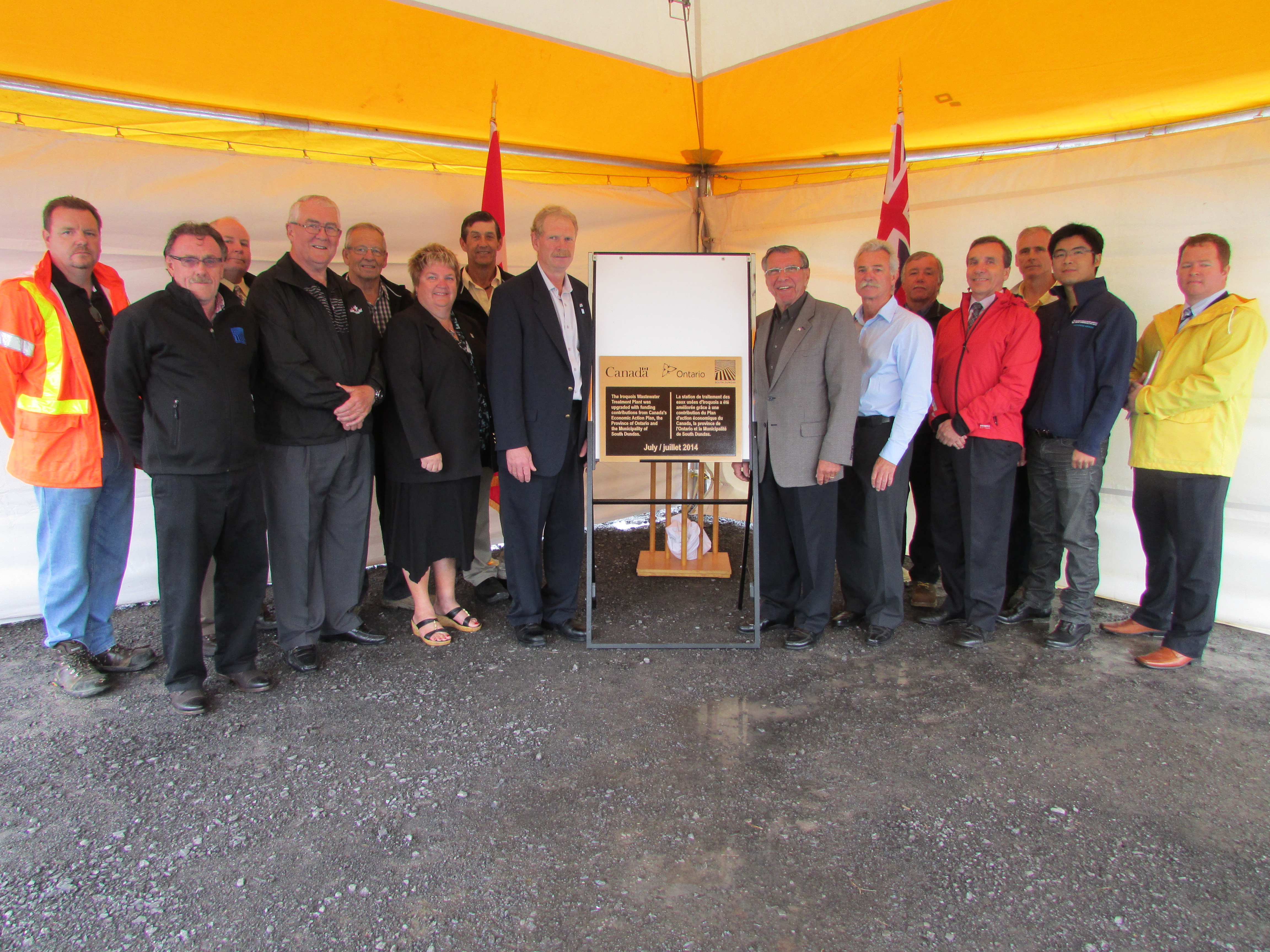 Ian Kemp (Supervisor of Water and Wastewater Operations), Chris Bazinet (Manager of Public Works), Steve McDonald (CAO), Jim Graham (Councillor), Jim Locke (Deputy Mayor), Evonne Delegarde (Councillor), Archie Mellan (Councillor), Steven Byvelds (Mayor), Guy Lauzon (MP), Francis Sulpher (J.C. Sulpher Construction), Peter Mitchell (AECOM), Dale Henry (OCWA), Todd Grant (AECOM), James Su  (OCWA), Daragh Slowey (OCWA)
OCWA: Project Manager
AECOM: Engineer
J.C. Sulpher Construction: Contractor
