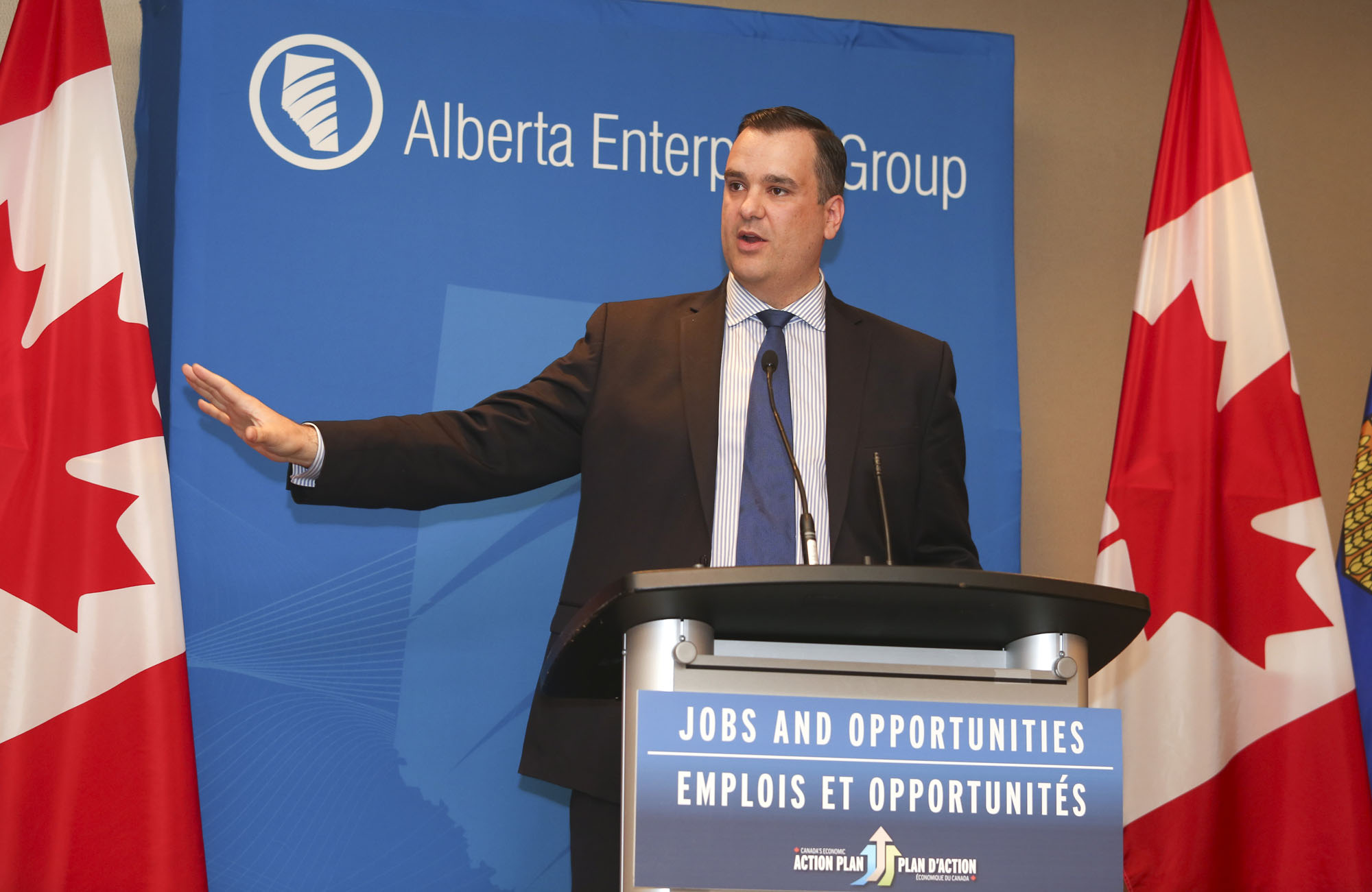 Le ministre Moore réaffirme la nécessité d'établir un commerce ouvert et efficace au Canada