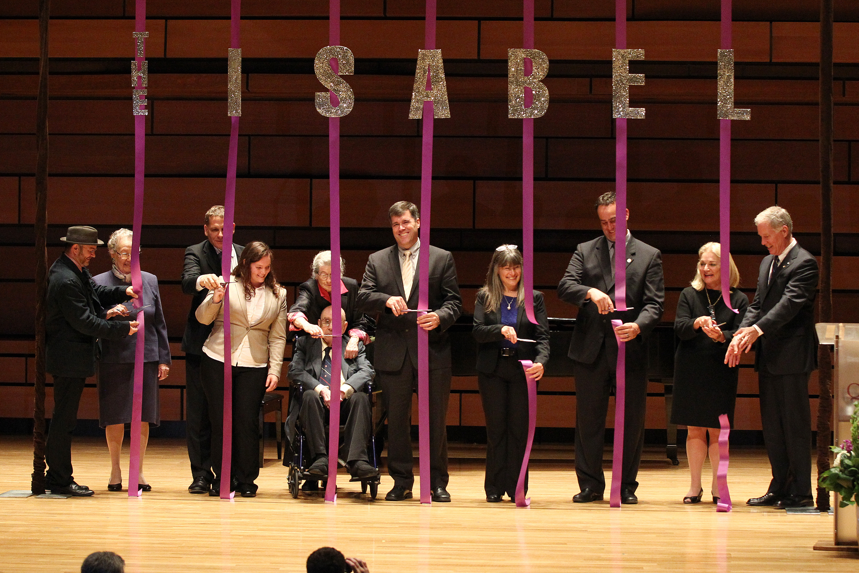 From left to right: Craig Dykers, Founding Partner of Snøhetta, Marlene Brant Castellano, Elder and Co-Chair of the Aboriginal Council of Queen's University, Daniel Woolf, Principal and Vice-Chancellor, Queen's University, Daphne Kennedy, Music student at Queen¿s University, Isabel Bader, Alfred Bader, Pierre Lemieux, Member of Parliament for Glengarry-Prescott-Russell, Sophie Kiwala, MPP for Kingston and the Islands and Parliamentary Assistant to the Minister of Tourism, Culture and Sport, His Worship Mark Gerretsen, Mayor of the City of Kingston, Barbara Palk, Chair of the Board of Trustees of Queen's University, and Jim Leech, Chancellor of Queen's University. Photo courtesy of Lars Hagberg/Queen¿s University