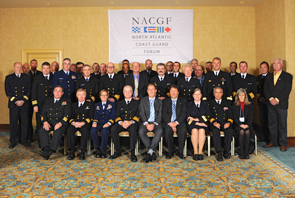 Photo des chefs de délégations des pays membres du Forum des gardes côtières de l¿Atlantique Nord lors de l¿assemblée annuelle qui a eu lieu à Halifax, en Nouvelle-Écosse, du 29 septembre au 2 octobre 2014.