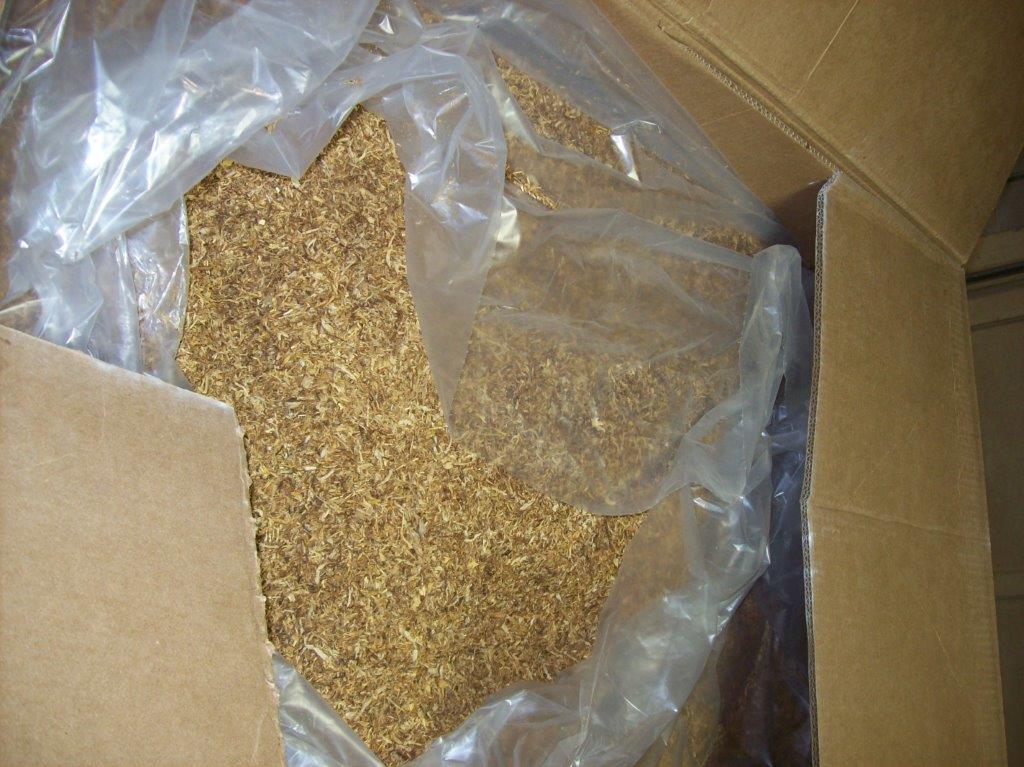 Importante saisie de tabac effectuée par les agents de l¿ASFC au point d¿entrée de Lansdowne le 5 novembre 2014.