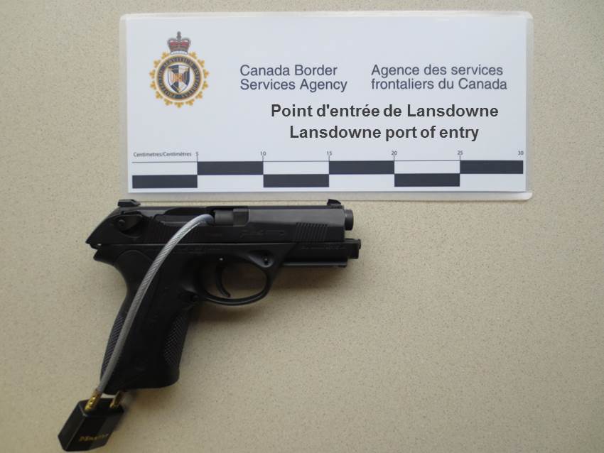 Arme à feu saisie au point d¿entrée de Lansdowne
