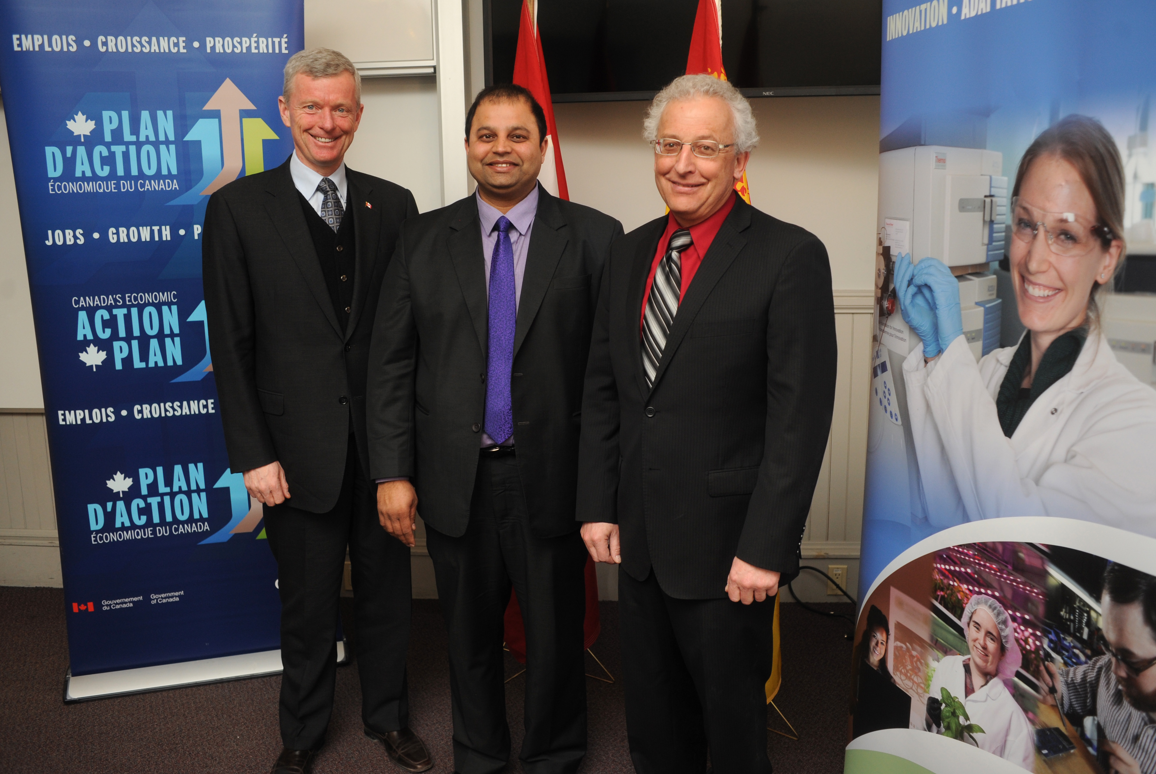 Government of Canada Supports Dr. J. Herbert Smith Centre for Technology Management and Entrepreneurship at UNB

March 16, 2015 ¿ Fredericton, NB ¿ Atlantic Canada Opportunities Agency (ACOA)

The University of New Brunswick¿s Dr. J. Herbert Smith Centre will take on two new projects at its Technology Management and Entrepreneurship Centre (TME), thanks to investments by the Government of Canada.

Dr. J. Herbert Smith Centre¿s first project will help the Technology Management and Entrepreneurship Centre establish a technology commercialization program (TCP) .This initiative will provide TME students, trained with product development skills, with the opportunity to become entrepreneurs and launch new start-up companies by commercializing and taking new technologies to domestic and international markets.  A second project will assist the TME to develop a needs assessment to establish a Centre of Expertise for rapid prototyping in New Brunswick.   

Pictured here (left to right) are: Mike Allen, Member of Parliament for Tobique-Mactaquac, on behalf of the Honourable Rob Moore, Regional Minister for New Brunswick and Minister of State (Atlantic Canada Opportunities Agency); Dr. Dhirendra Shukla, Chair, Dr. J. Herbert Smith Centre; Dr. Chris Diduch ¿ Dean of Engineering, University of New Brunswick.
