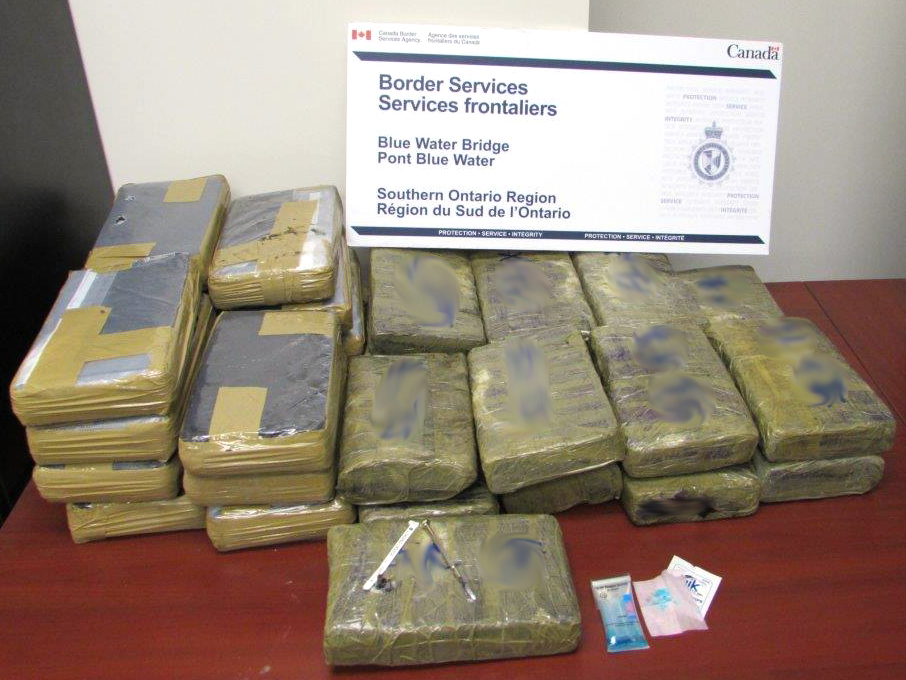 34 kg of cocaine seized at the Blue Water Bridge in Point Edward