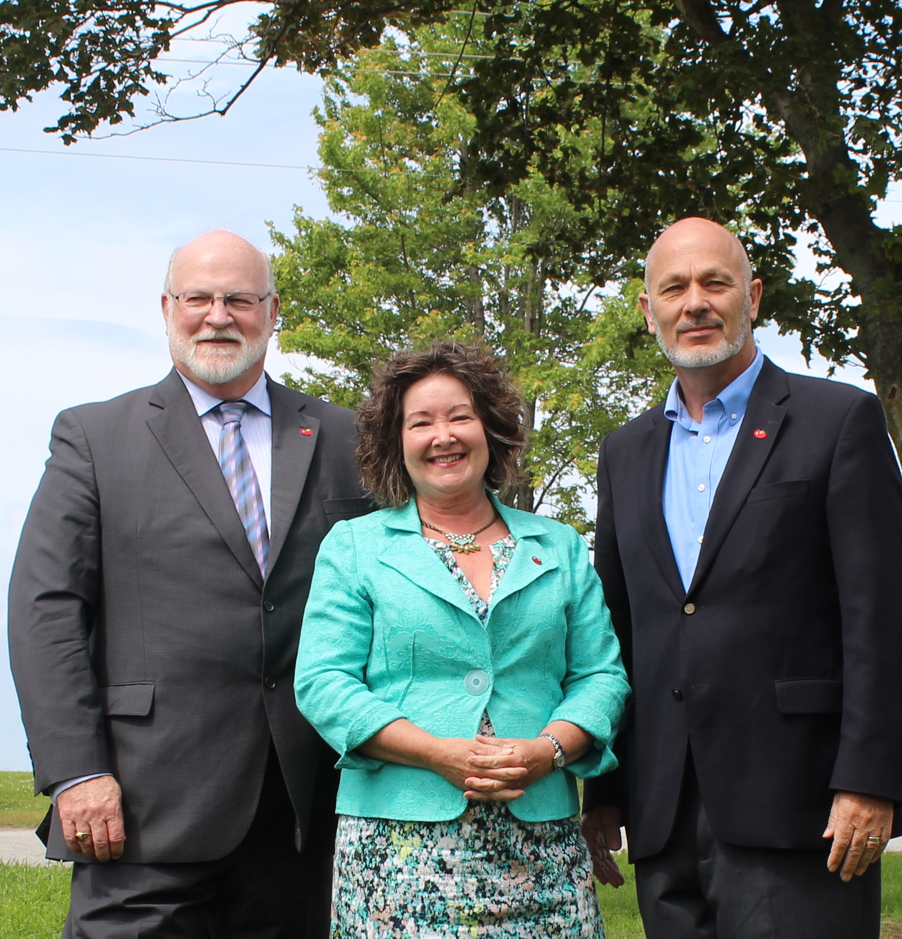From left to right:  Chris Angelo, Director of Public Works and Environmental Services and Rick Norlock, Member of Parliament for Northumberland ¿ Quinte West