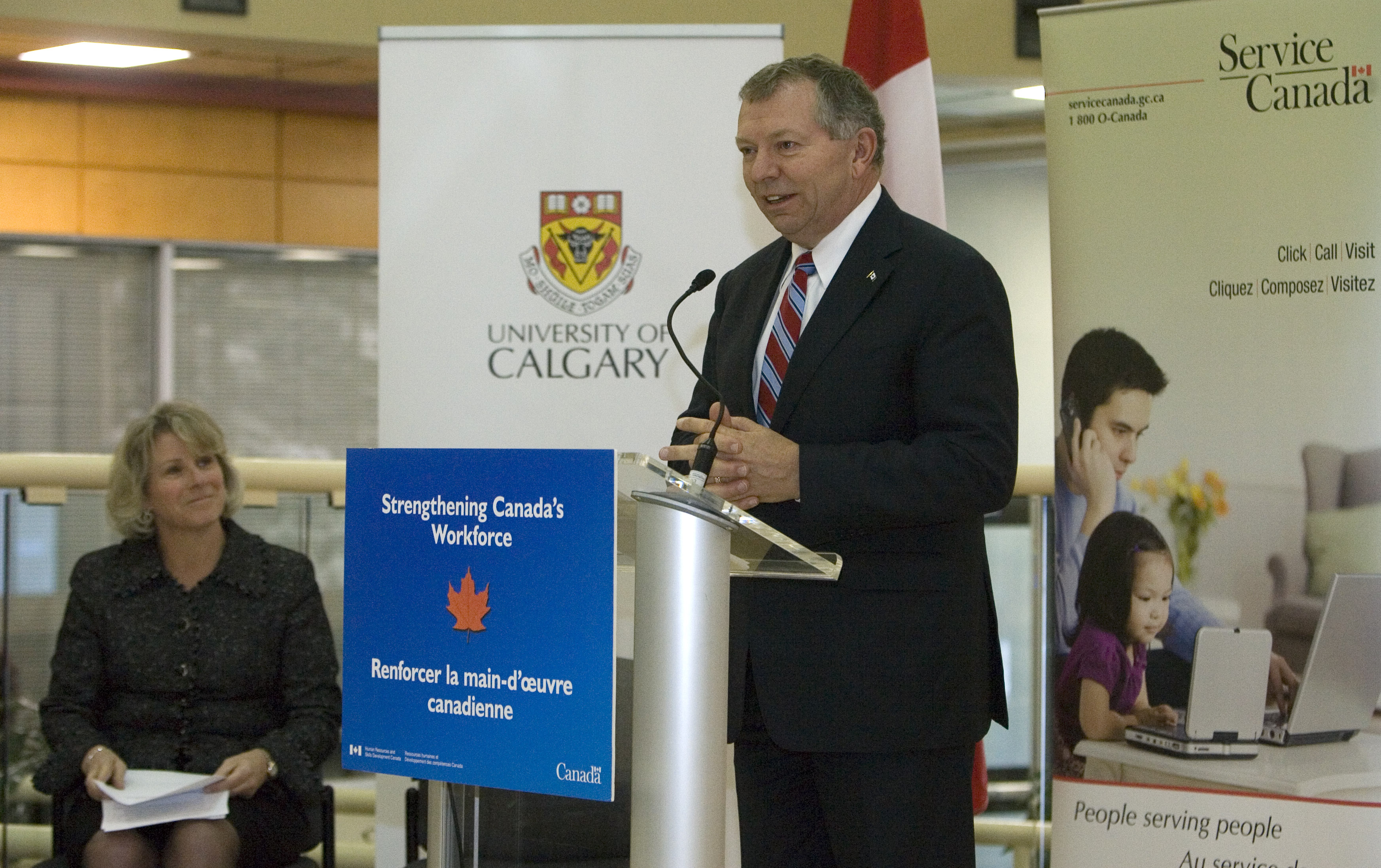 The Government of Canada has officially launched Canada Summer Jobs 2013, which will create up to 36 000 job opportunities for students across the country. The Honourable Ted Menzies, Minister of State (Finance) and Member of Parliament for Macleod, made the announcement today on behalf of the Honourable Diane Finley, Minister of Human Resources and Skills Development.