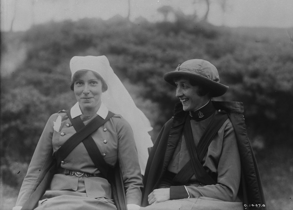 Image Titled: Canadian Nurses in May 1917
Copyright: Collections Canada, Library and Archives Canada, MIKAN 3395829  
From: http://data2.archives.ca/ap/a/a001291-v8.jpg
