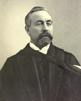 Image Titled: Duncan McNab McEachran, founder of the Montreal Veterinary College.
From: Wikipedia
Copyright:  None, is in Public Domain
From: https://upload.wikimedia.org/wikipedia/commons/f/f3/Duncan_McNab_McEachran.jpg
