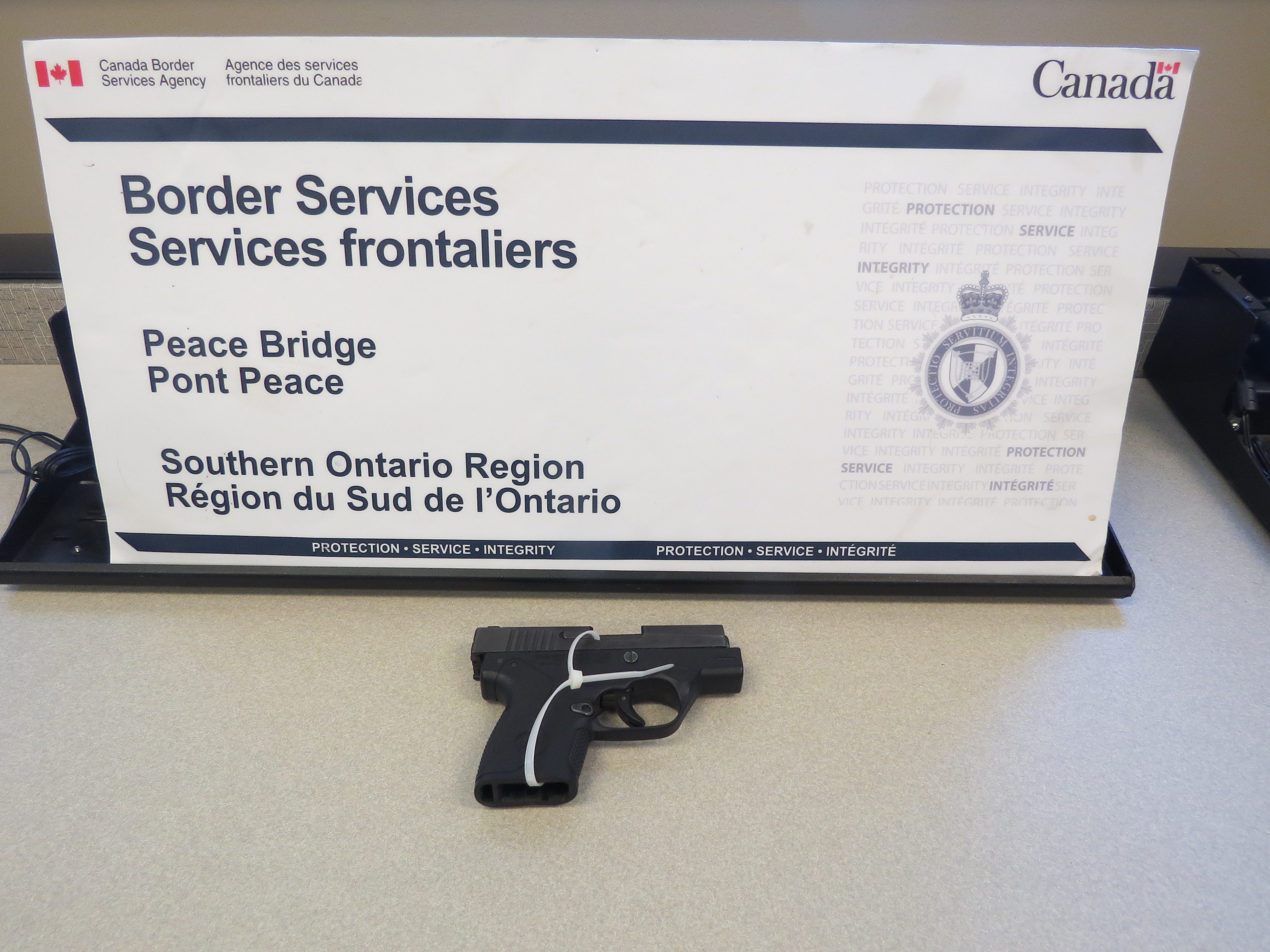 Gun seized at the Peace Bridge on March 19, 2016.