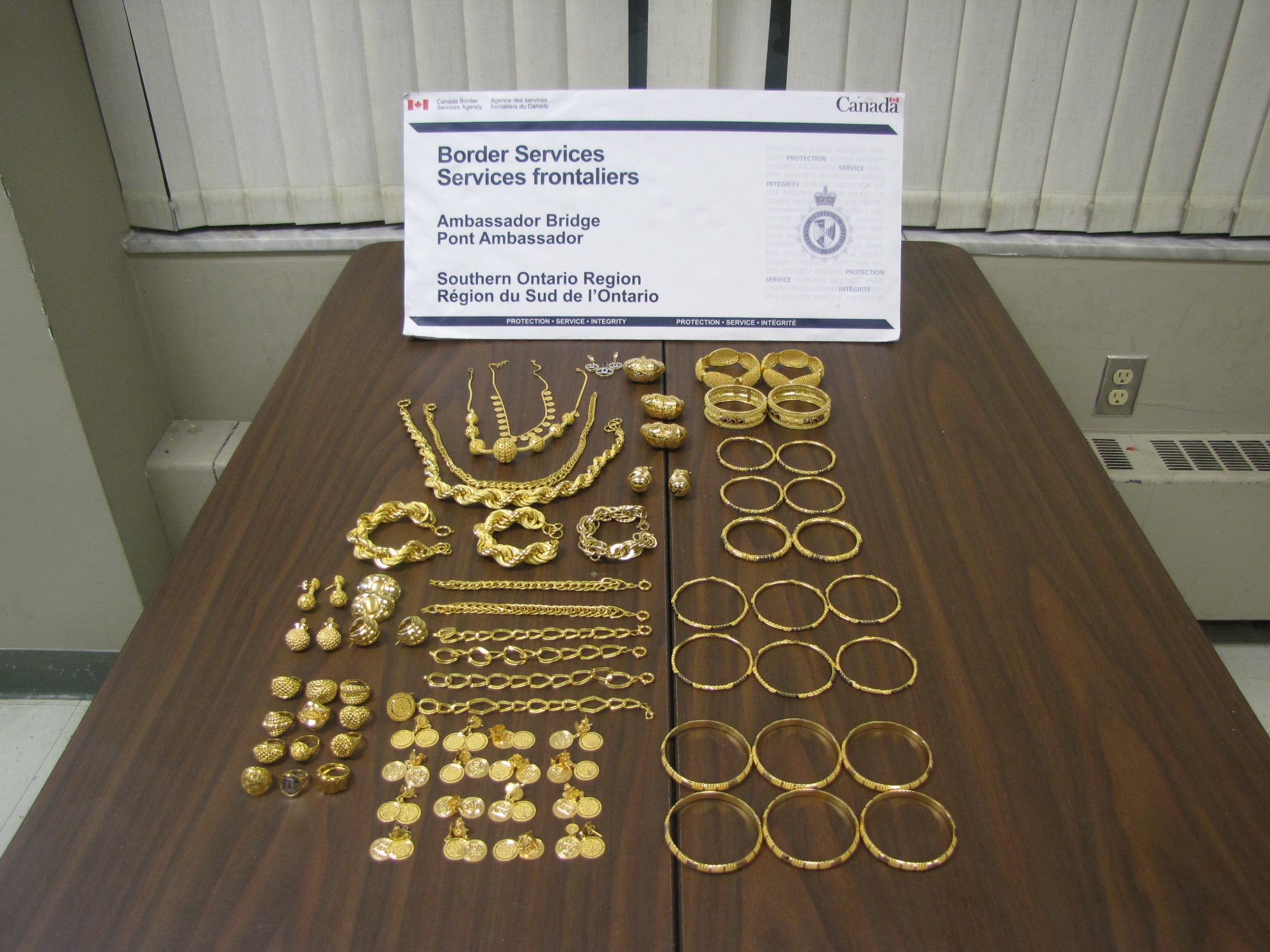 Jewellery seized on September 9, 2016 at the Ambassador Bridge.