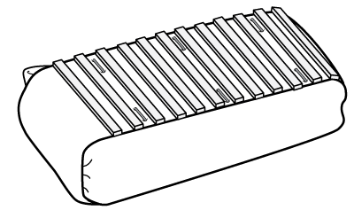 Un matériau ressemblant à du caoutchouc strié est attaché, en dessous du bloc, au moyen d’agrafes.