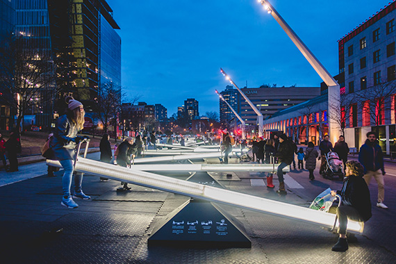 Place des festivals pendant Montréal en lumière