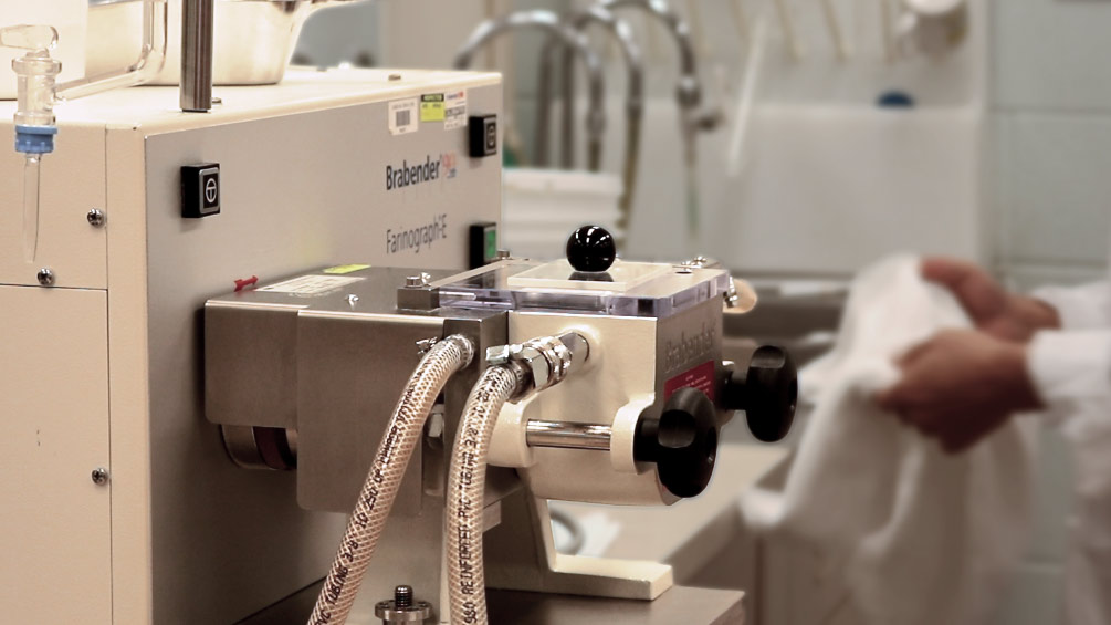 Bakers need to know how much water different types of Canadian flour can absorb. We test how much water a flour can absorb by using a farinograph.