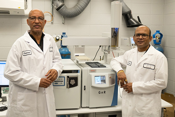 Gas chromatography triple mass spectrometry equipment