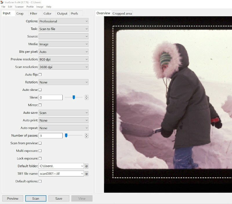Screenshot showing an image preview of a slide scan from a CCD scanner. A single slide fills the “Overview” panel.