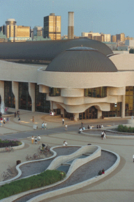 Colour photo of the exterior of Canadian Museum of Civilization