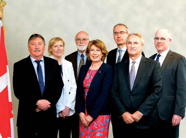 Parmi les membres du Comité de coordination de la recherche au Canada