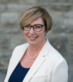 Sous-ministre adjoint (AP) Geneviève Binet