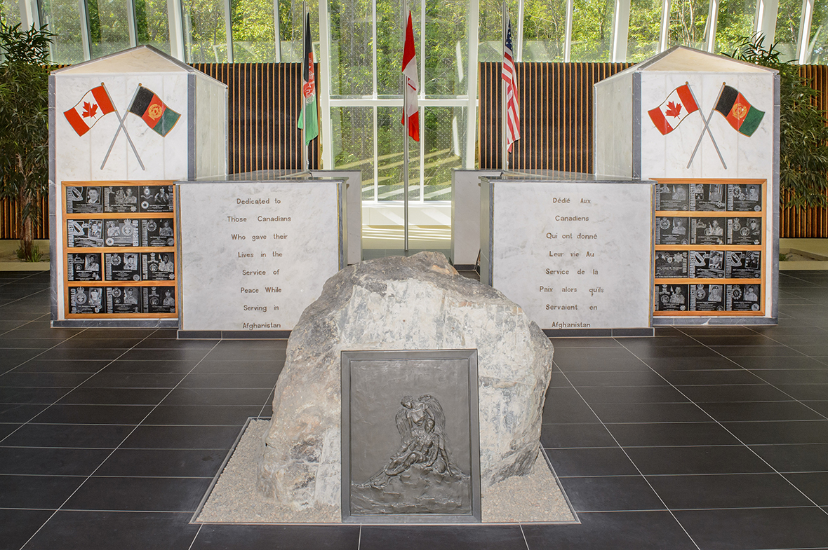 An overall view of the Kandahar Cenotaph during the Opening Ceremony at the National Defence Headquarters (Carling) in Ottawa on 13 May 2019. Photo Credit: Master Corporal Levarre McDonald, Canadian Forces Support Unit (Ottawa), © 2019 DND-MDN, Canada.