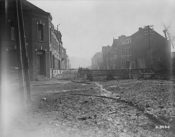 The first Canadian patrol entering Valenciennes from the West.