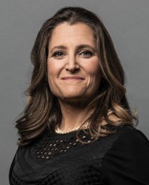 o	Photo de la ministre des Affaires étrangères du Canada