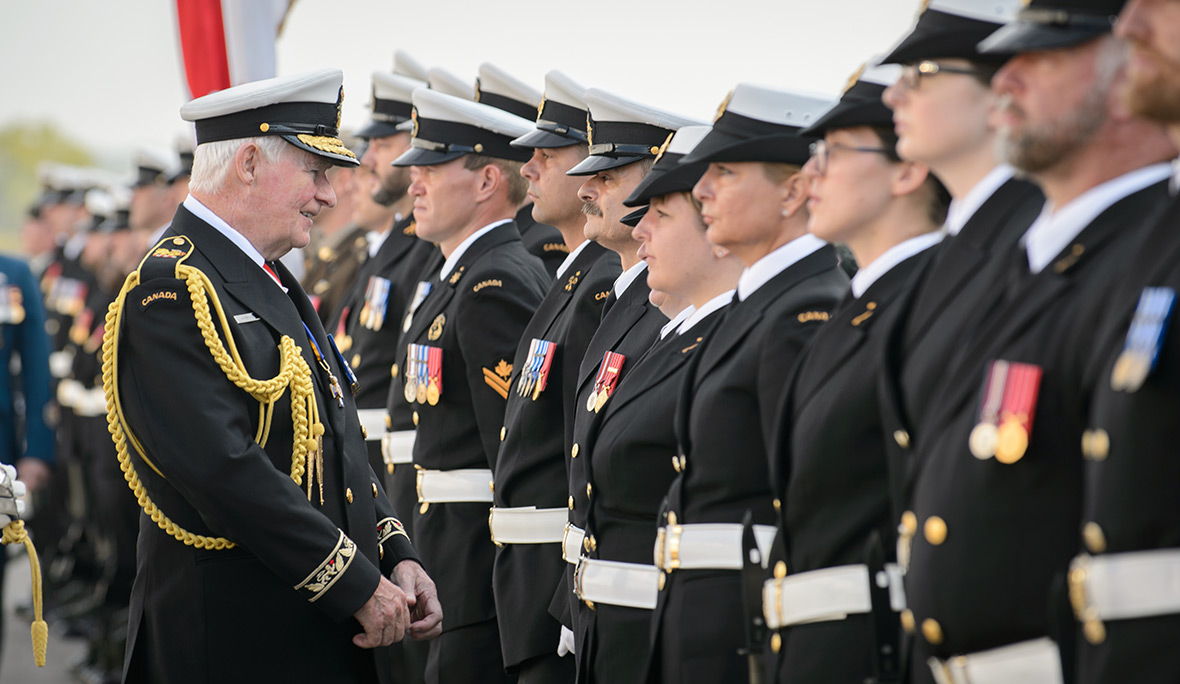 Her Excellency, the Right Honourable Julie Payette, Governor General of Canada, inspects parade members during her installation parade, on Parliament Hill, October 2nd, 2017.  Photo Credit: Corporal Lisa Fenton Canadian Forces Support Unit (Ottawa) Imaging Services