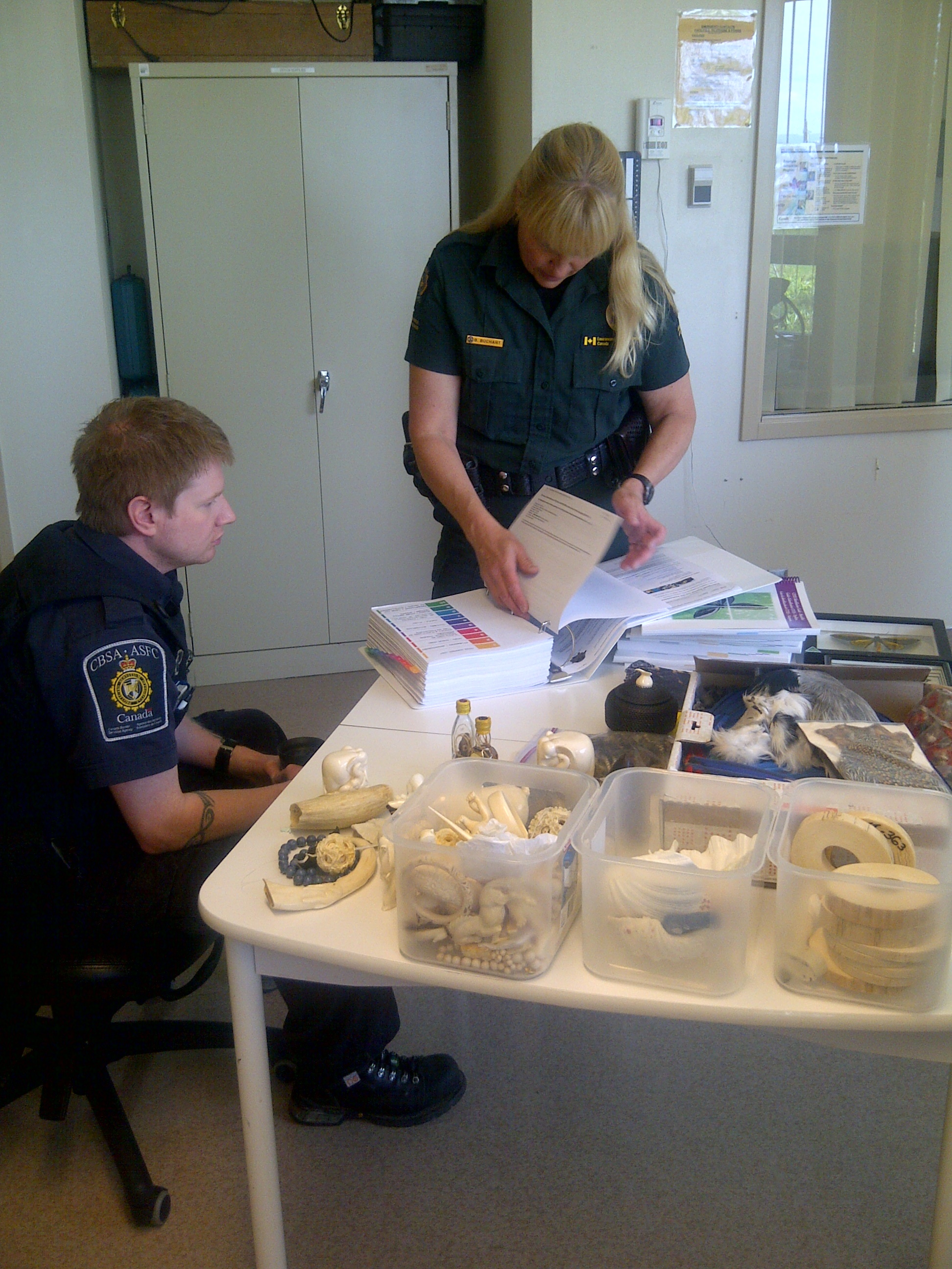 CBSA officer is trained by a wildlife officer