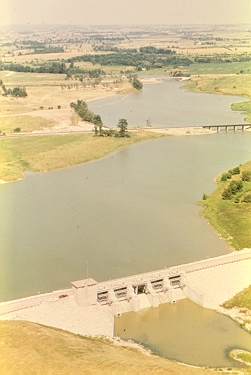 Photo - Clairville Dam and reservoir, Humber River, Toronto, Ontario