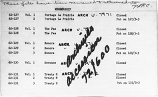 exemple d'une fiche de renseignment avec des notes à la fois typés et de la main-écrites prises à partir d'une microfiche dans nos exploitations