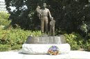 Monument honorant des Canadiens morts en service