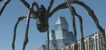 MAMAN spider sculpture and front of National Gallery of Canada