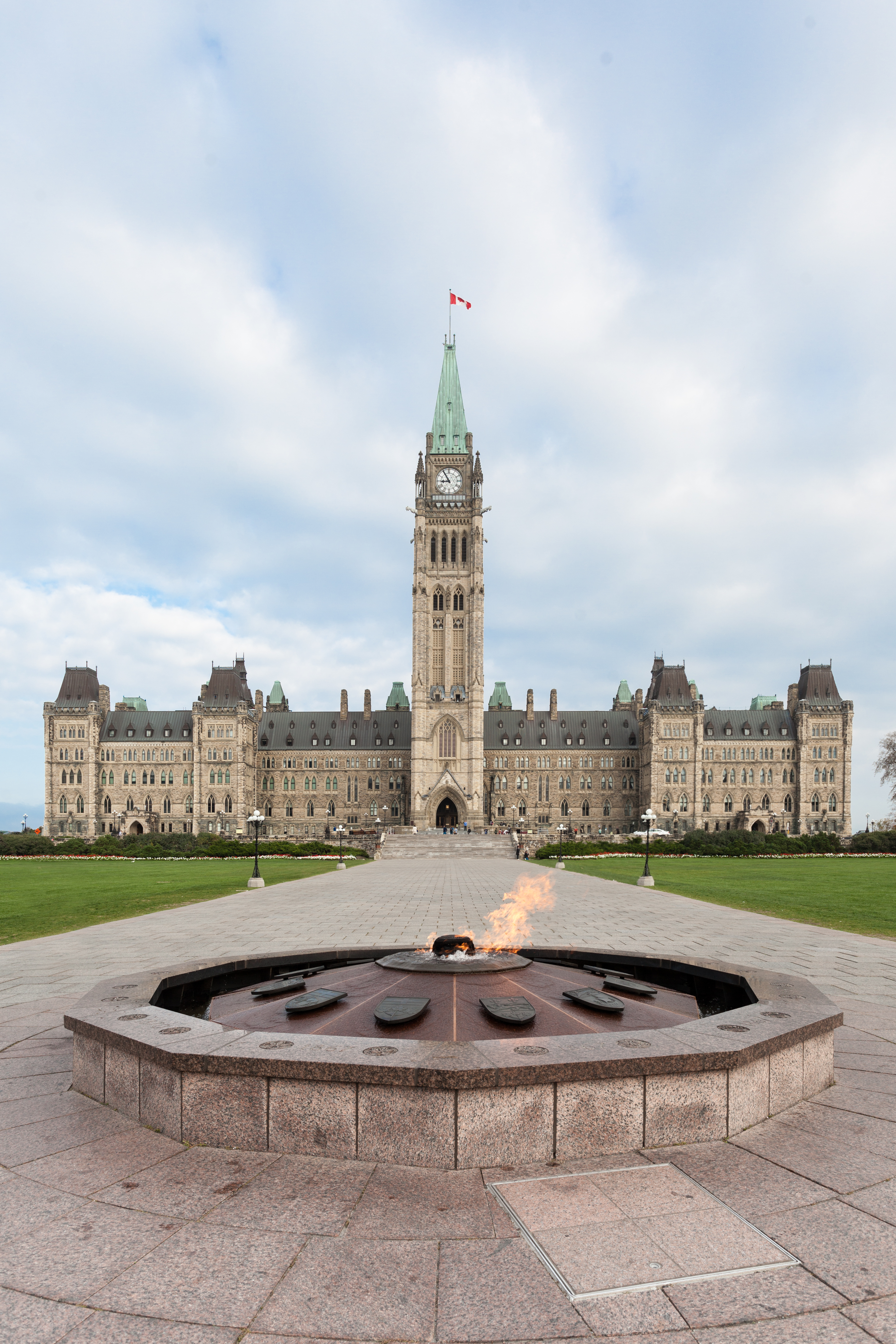 canadian parliament building tours
