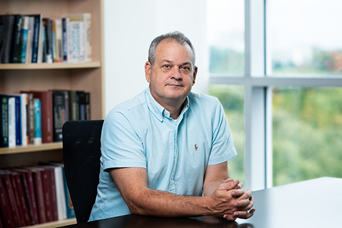 Photograph of Dr. Paul Villeneuve.