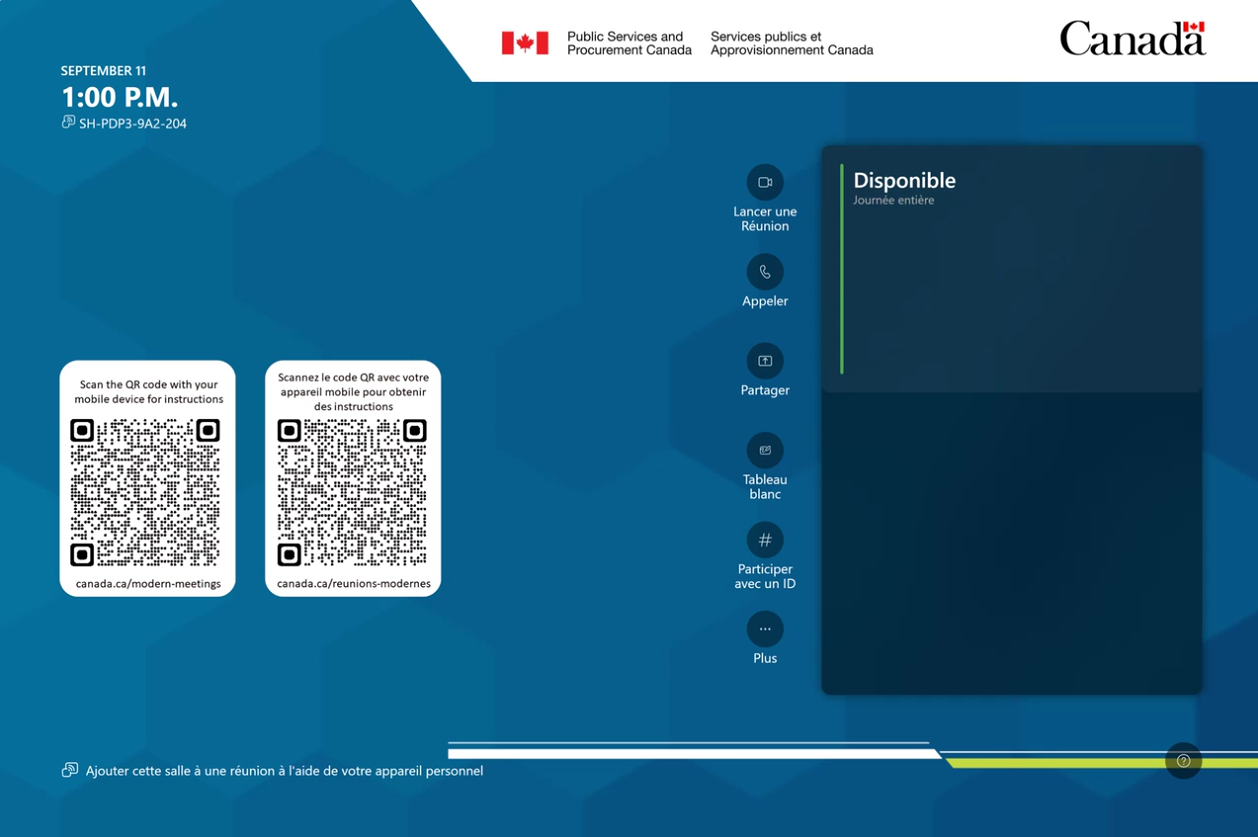 Écran d'accueil Surface Hub avec la date et l'heure, les codes QR pour les instructions et les options pour tenir une réunion, appeler, partager et plus encore.