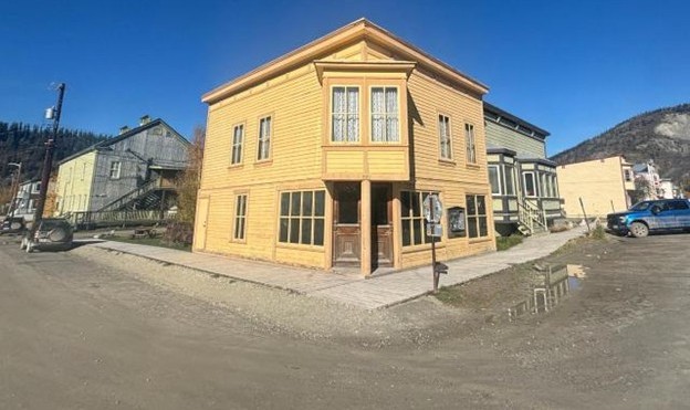 Front view of building located at 901 3rd Avenue, Dawson City, Yukon