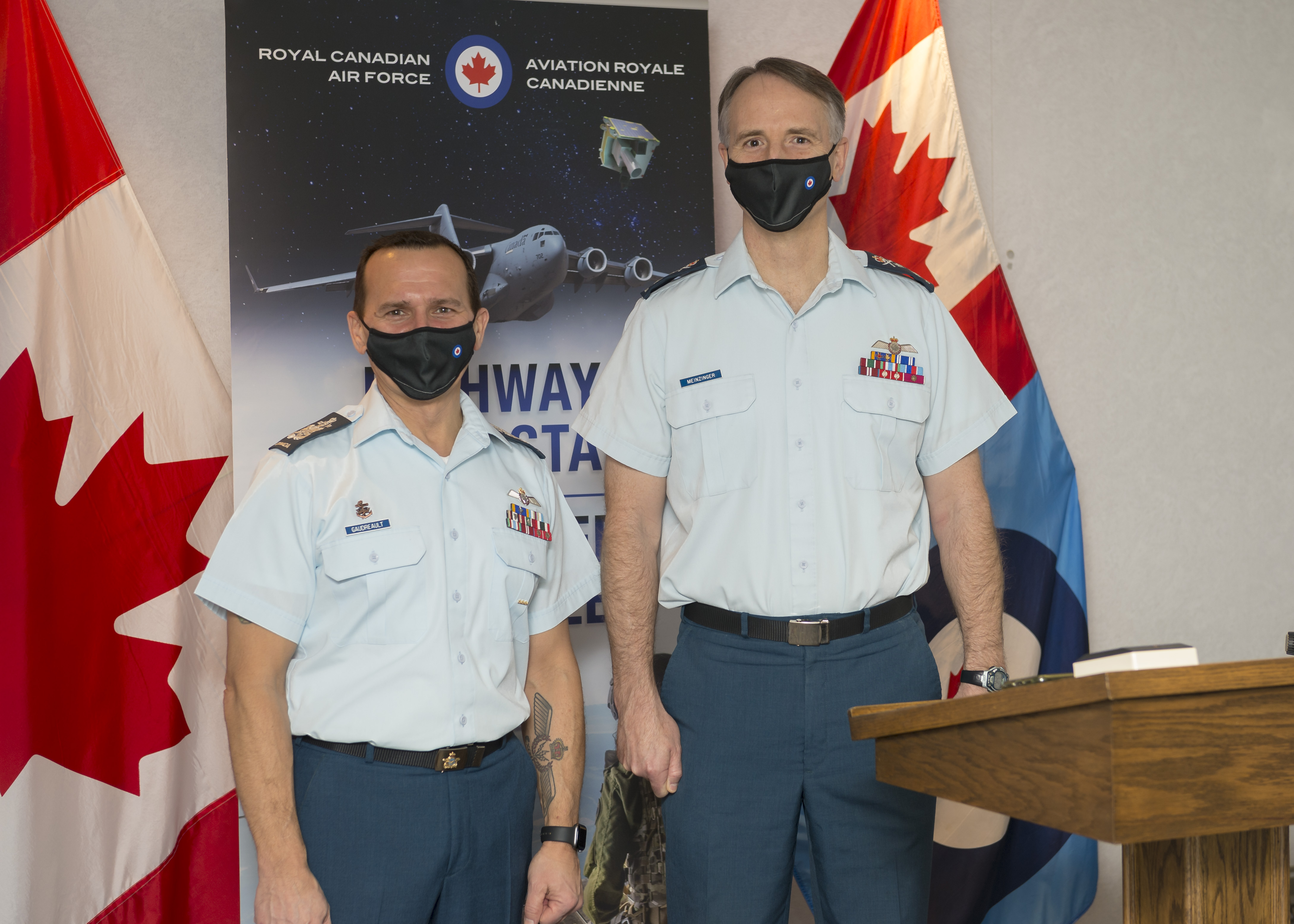 Chief Warrant Officer Denis Gaudreault, RCAF CWO and Lieutenant-General Al Meinzinger, Commander RCAF