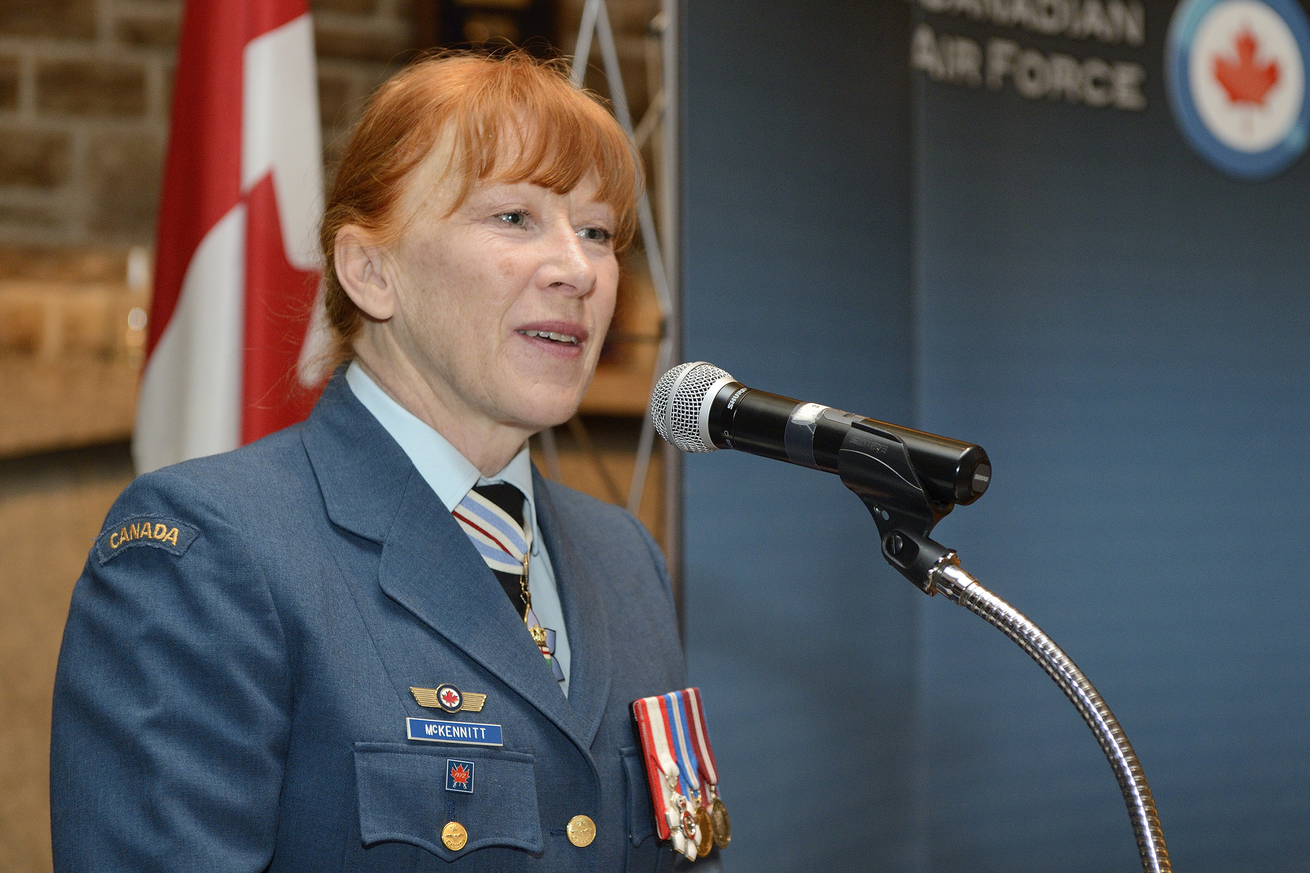 Honorary Colonel Loreena McKennitt addresses the members of Air Staff in Ottawa on January 21, 2015, just before signing the documents formally investing her as honorary colonel of the Air Staff and the Royal Canadian Air Force. PHOTO: Corporal Lisa Fenton
