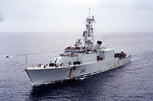 Visiblement fatigué de son déploiement de sept mois dans le golfe Persique, dont 49 jours sans escale, l’Athabaskan rentre à Halifax en avril 1991.