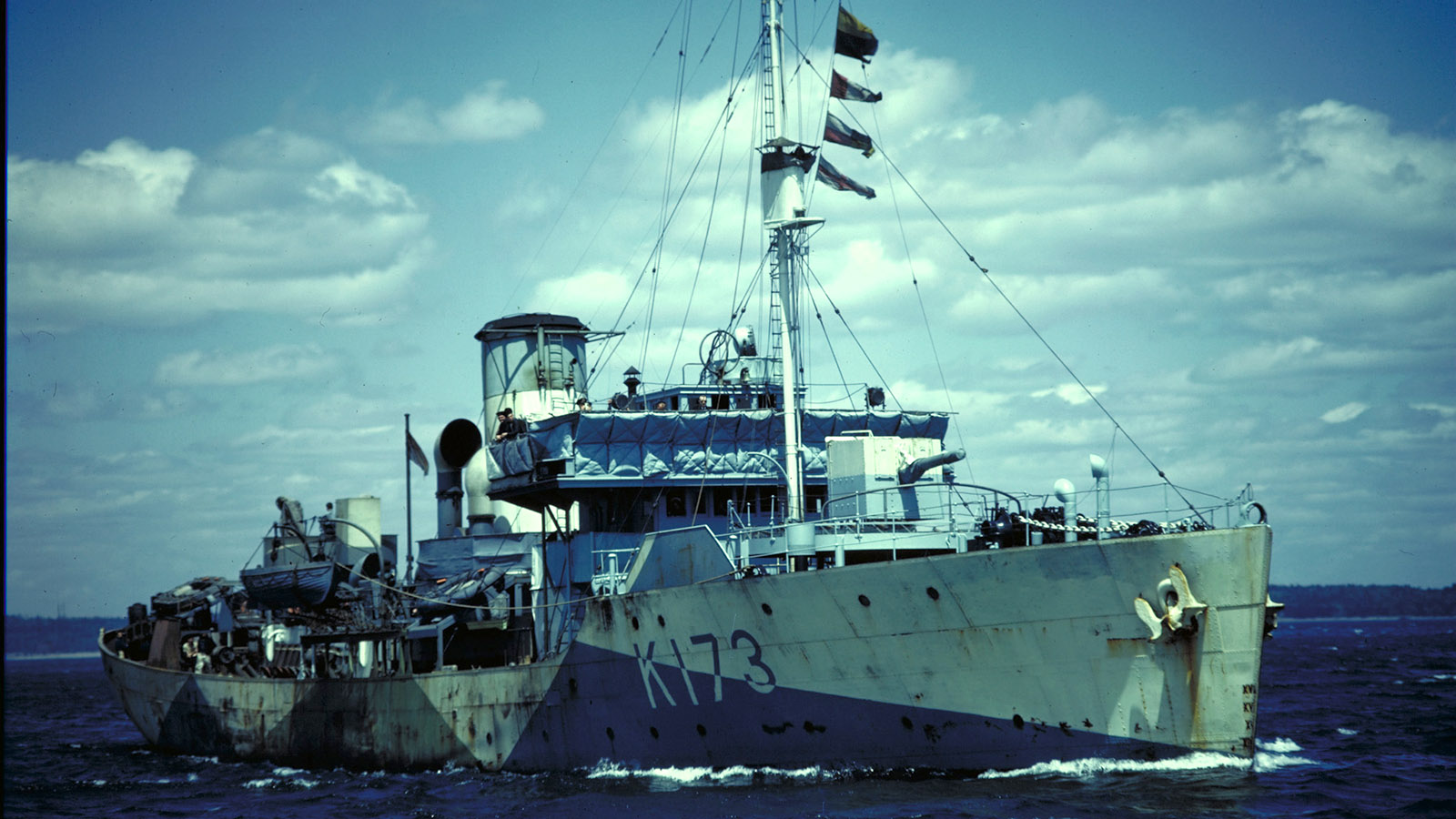 Slide - HMCS Weyburn