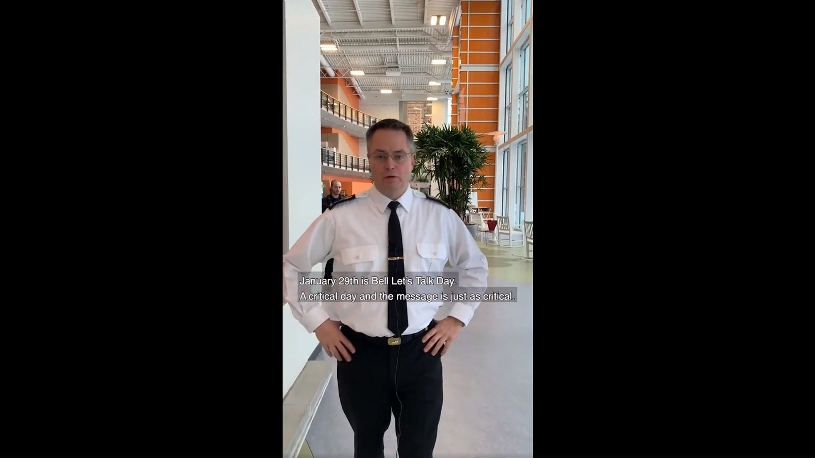 Diapositive - RAdm. Chris Sutherland
