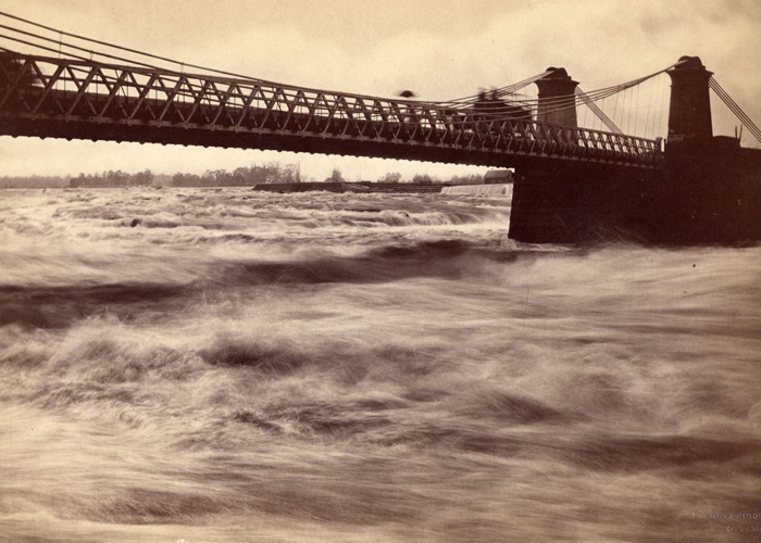 Pont Union entre Ottawa et Gatineau, région de la capitale nationale (vers 1870)