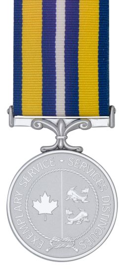 Médaille pour services distingués de la Garde côtière canadienne
